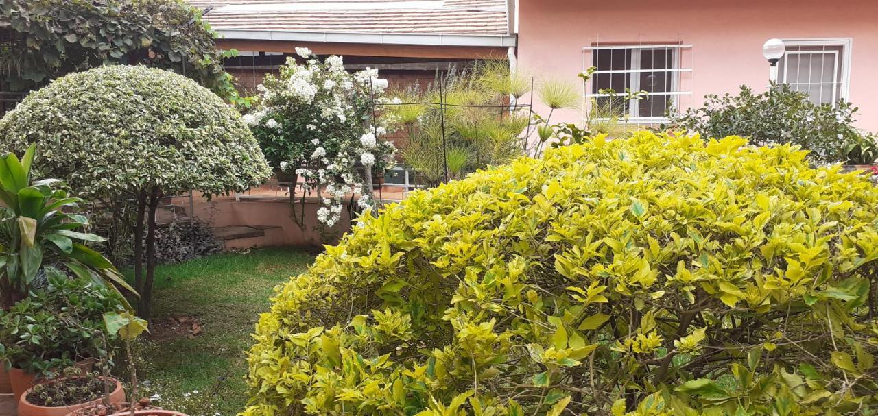 Chambre D'Hote Villa Maritampona Antsirabe Exterior foto