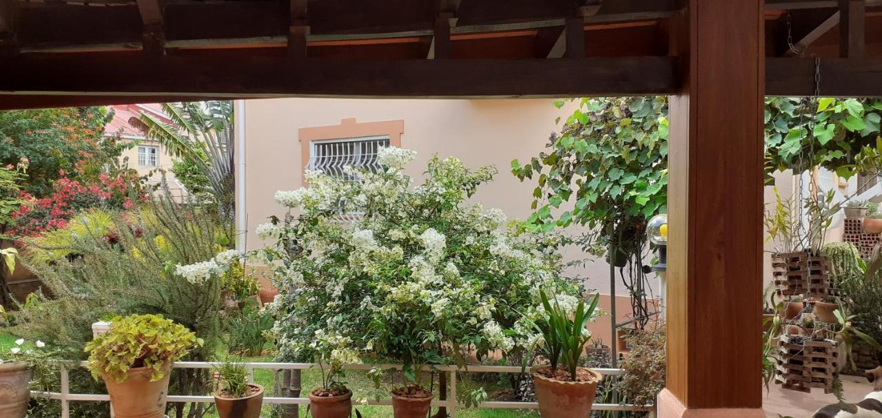 Chambre D'Hote Villa Maritampona Antsirabe Exterior foto