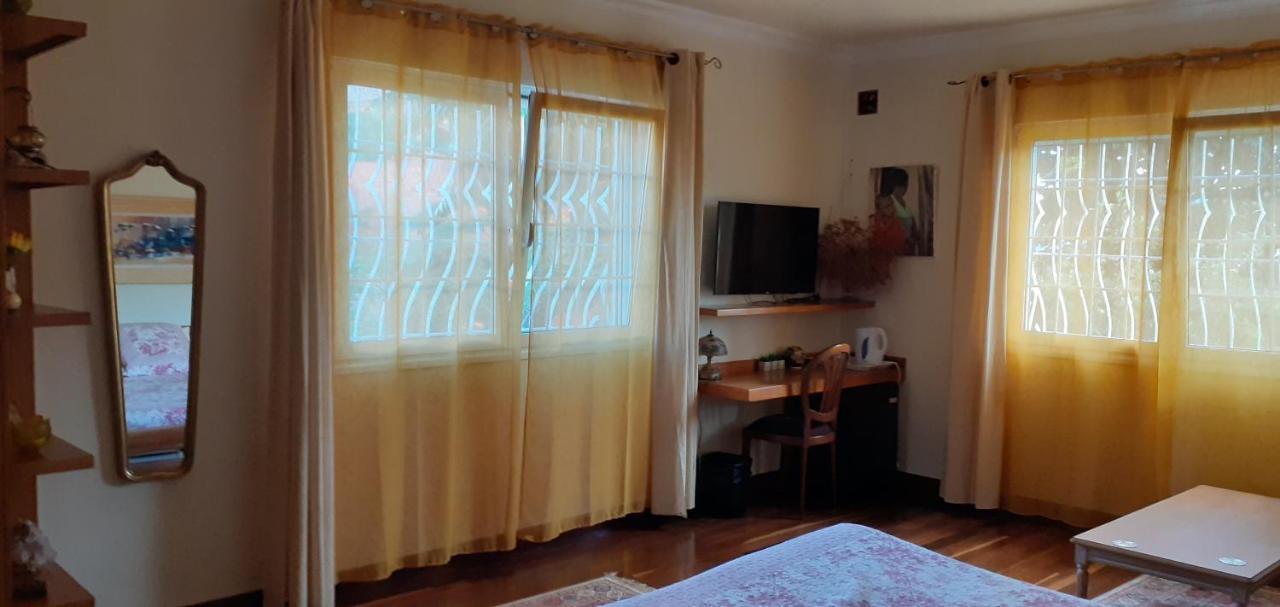Chambre D'Hote Villa Maritampona Antsirabe Exterior foto